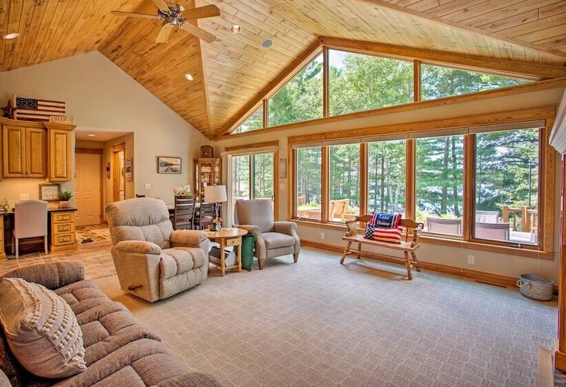 Private Retreat W/ Dock On Middle Eau Claire Lake!