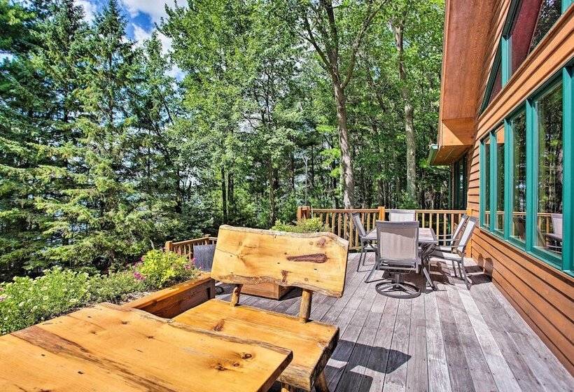 Private Retreat W/ Dock On Middle Eau Claire Lake!