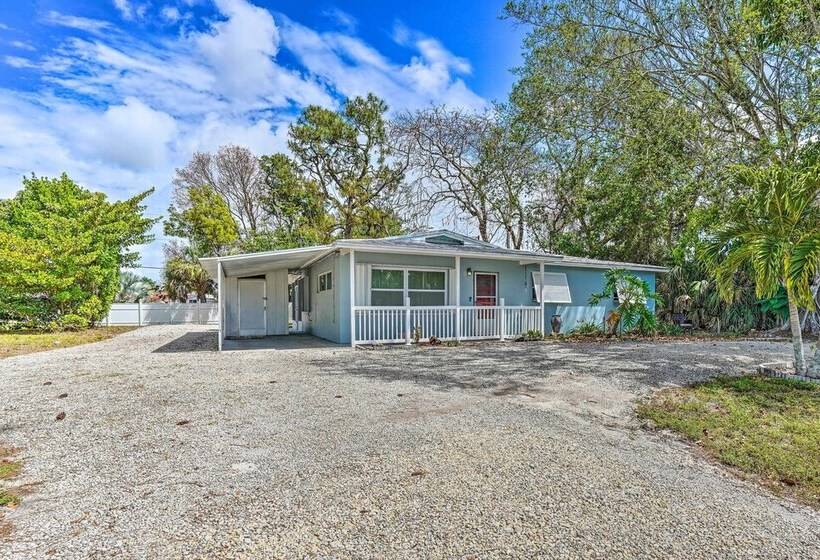 Quaint Naples Home ~ 4 Mi To Naples Beach!