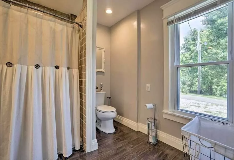 Quiet Rockbridge Cottage ~ 4 Mi To Hocking Hills!