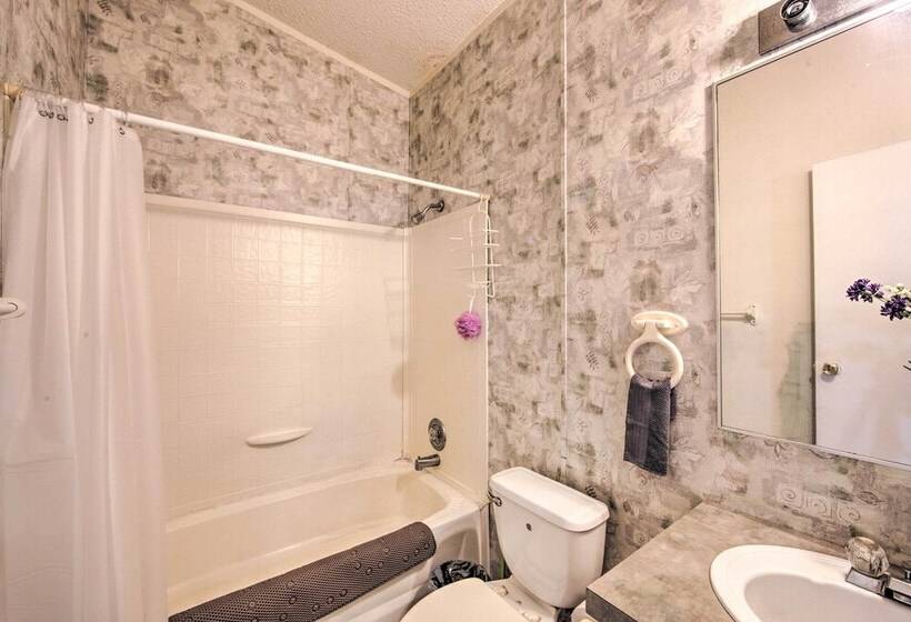 Quitman Home W/ Covered Deck + Lake Access!