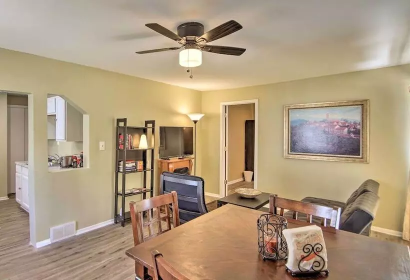 Royal Oak Hideaway: 15 Mi To Downtown Detroit!