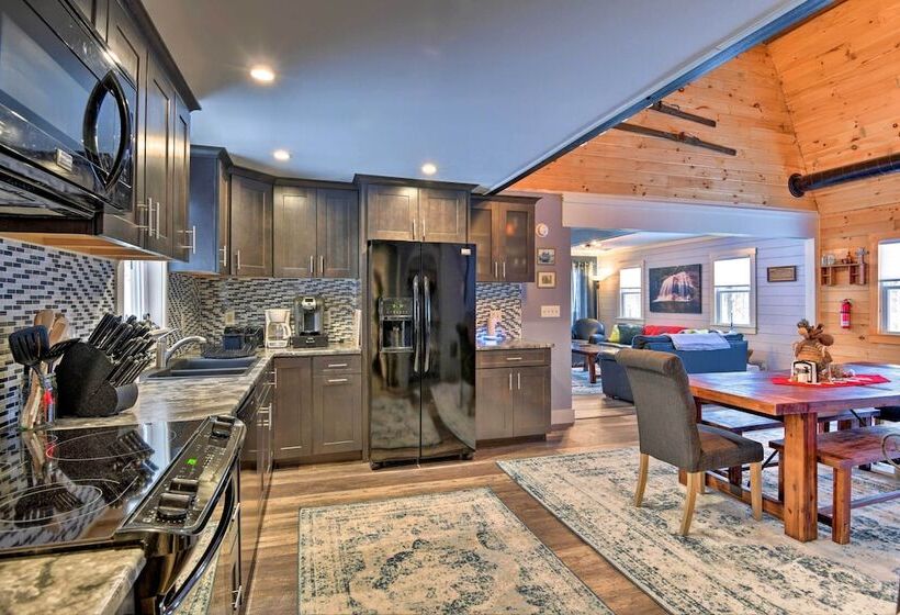 Secluded Home W/ Fire Pit, 8 Mi To Cannon Mountain