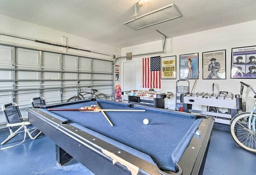 Spacious Home W/ Pool, 10 Mi To Disney!