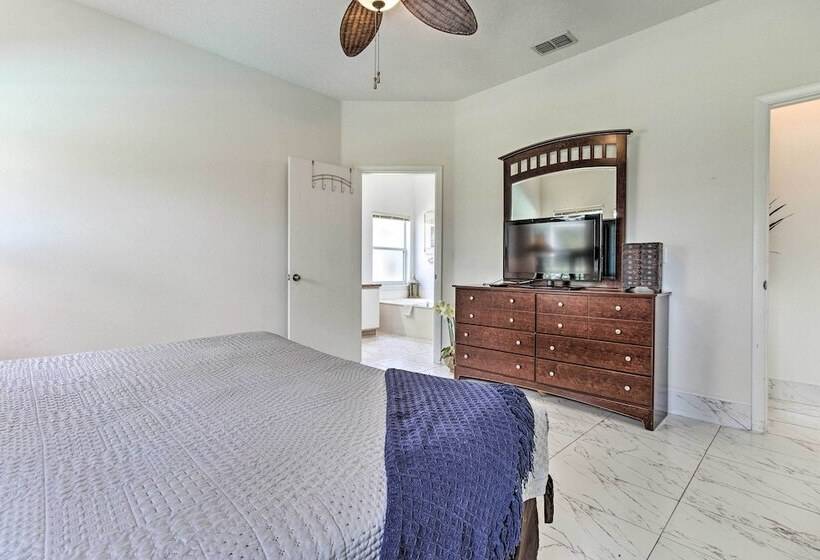 Spacious Home W/ Pool, 10 Mi To Disney!