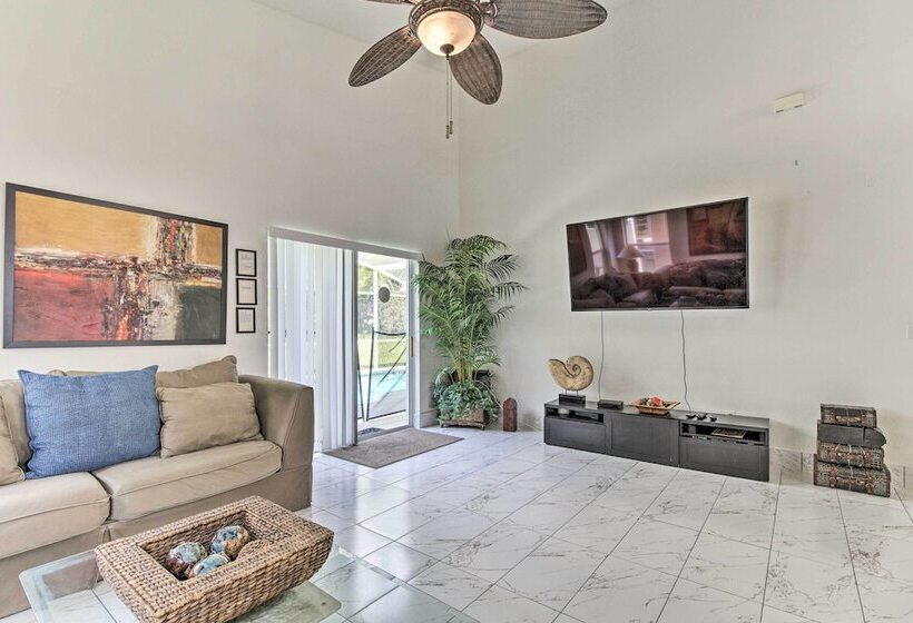 Spacious Home W/ Pool, 10 Mi To Disney!