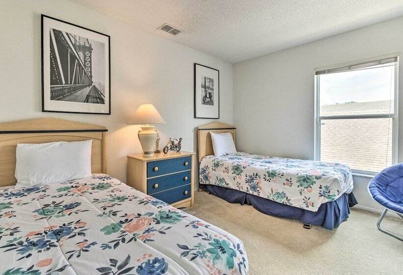 Spacious Home W/ Pool, 10 Mi To Disney!