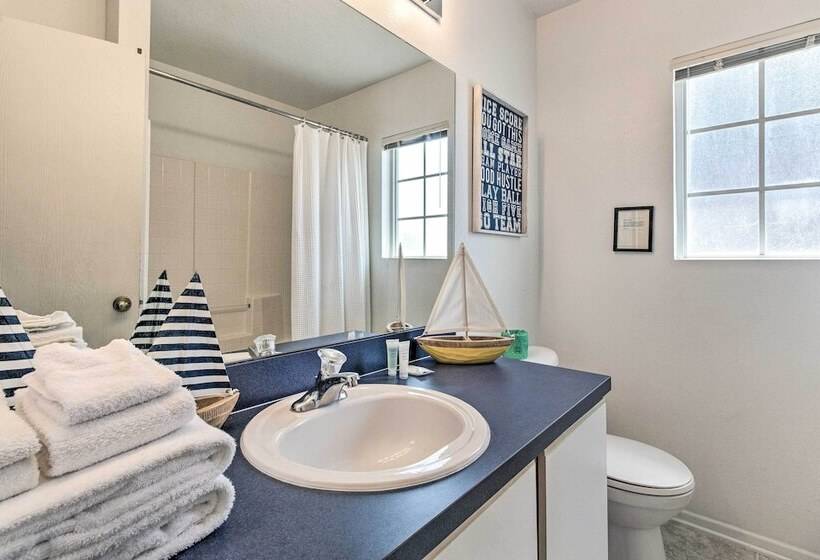 Spacious Home W/ Pool, 10 Mi To Disney!