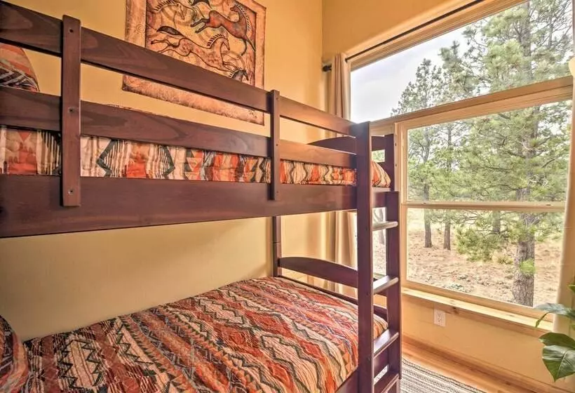 Spacious Mountain Home, 10 Mi To Angel Fire Resort