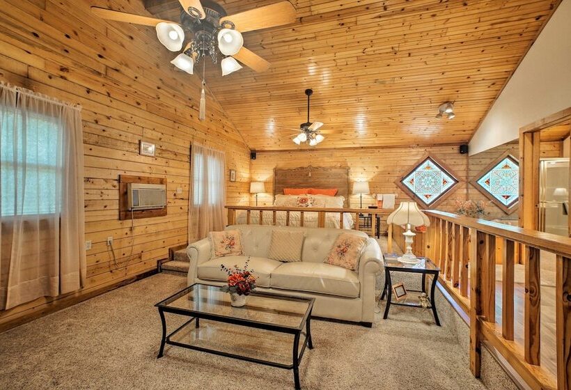 Studio W/ Deck: Near Thorncrown Chapel & Lakes