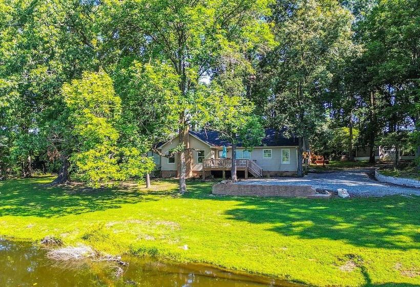Stunning Greensboro Home W/ Deck & Pond View!