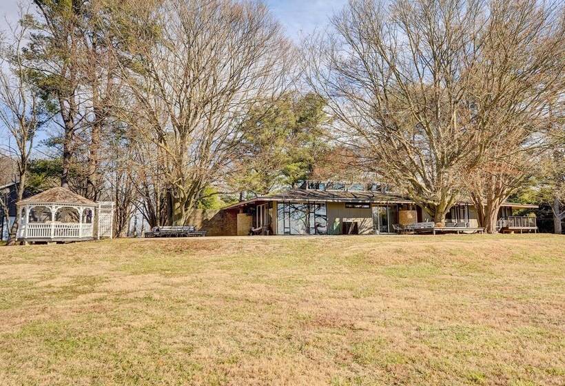 Stylish + Serene West Friendship Hidden Gem!