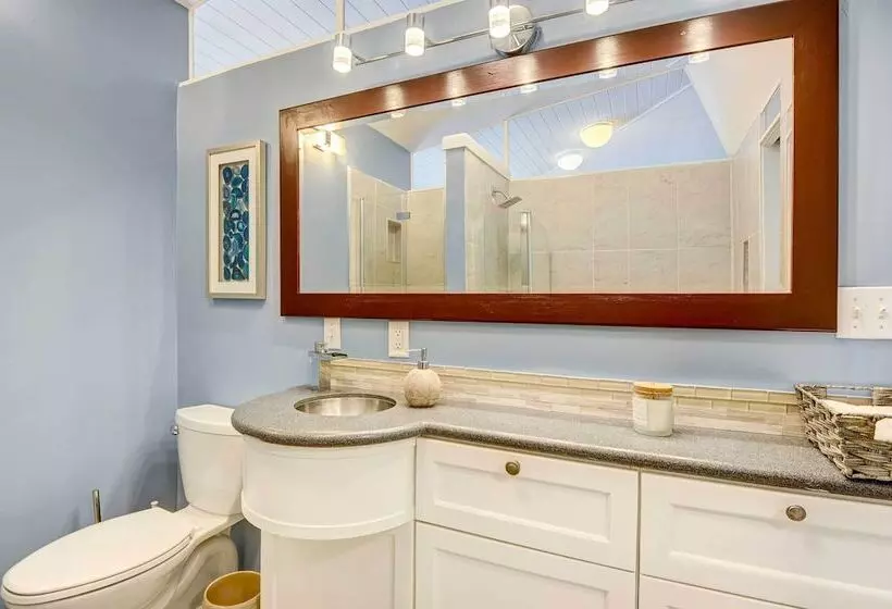 Stylish + Serene West Friendship Hidden Gem!