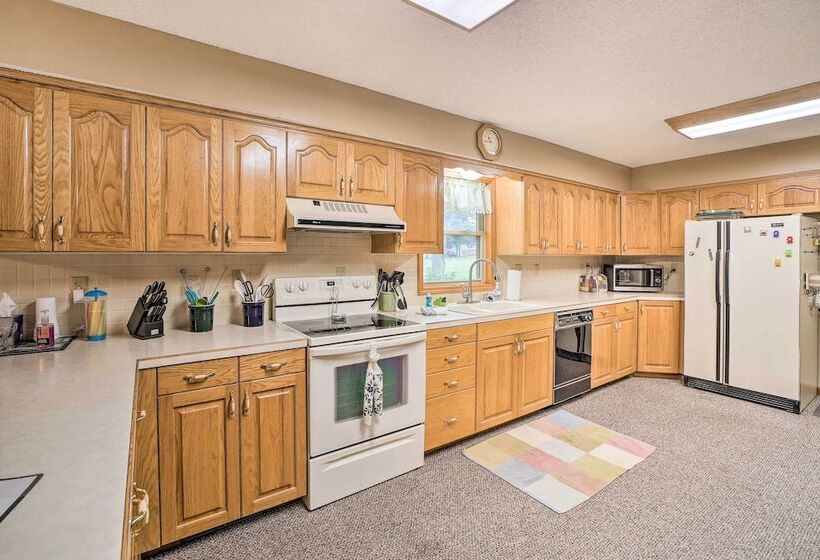 Kayaks & Boat Dock: Waterfront Home In Grove