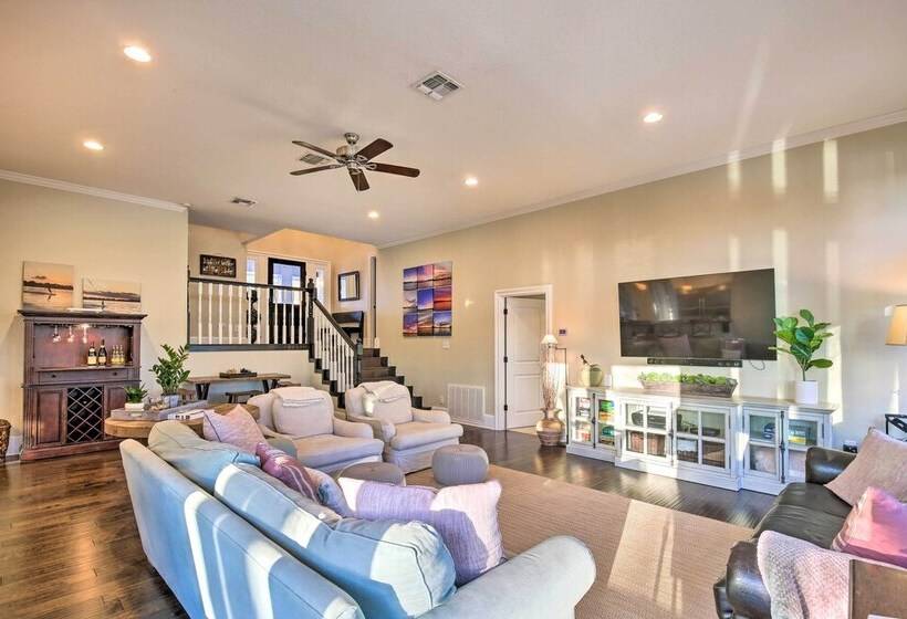 10 Mi To New Braunfels: Waterfront Seguin Gem