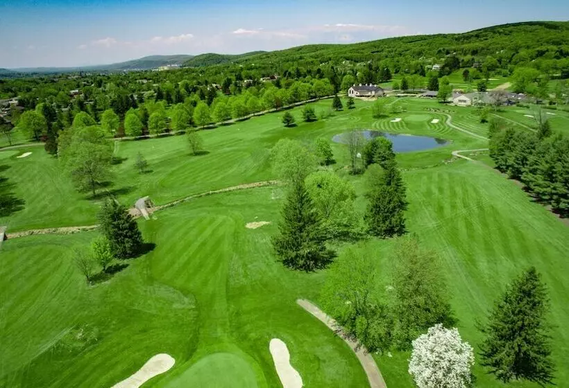 Frosty Valley Resort