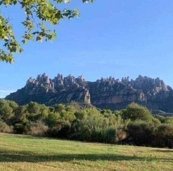 בית מלון כפרי Bruc