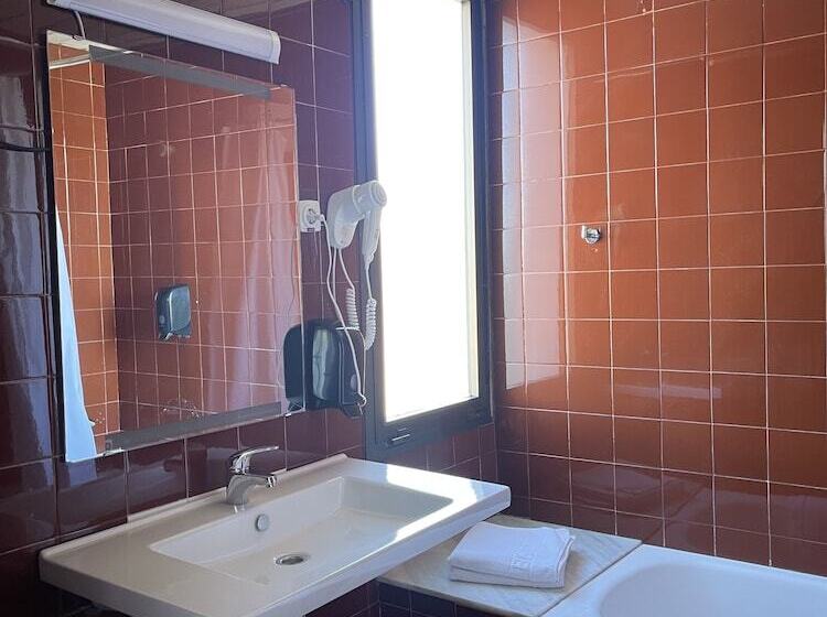 בית מלון כפרי Bruc