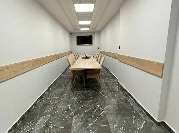 ホテル Cetin City