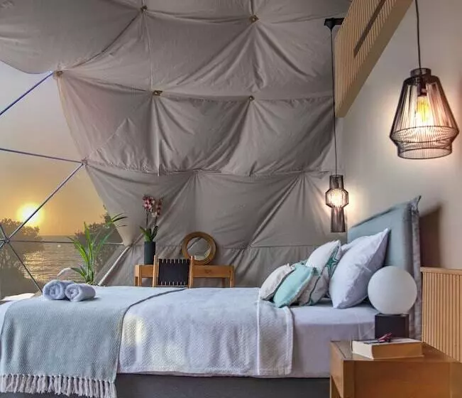 ホテル Eco Dome Crete