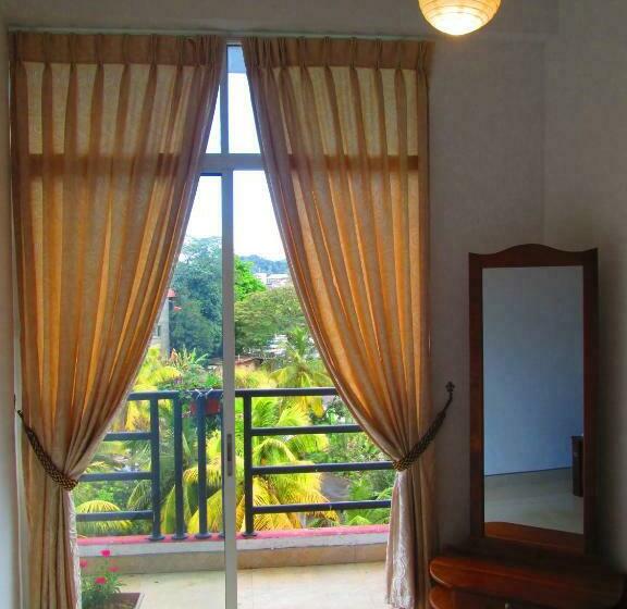 בית מלון כפרי Kandyan Sweet Villa