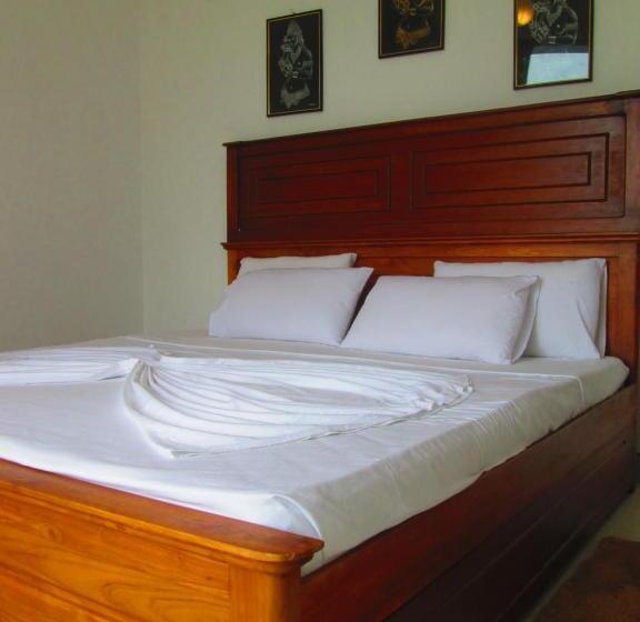 בית מלון כפרי Kandyan Sweet Villa