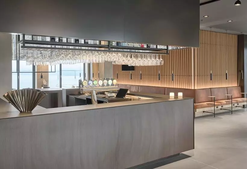 ホテル Kirk Suites