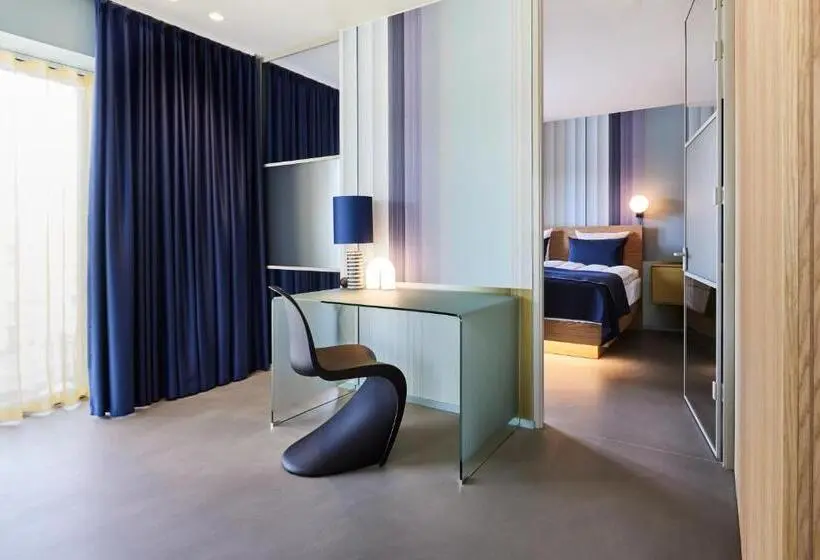 ホテル Kirk Suites