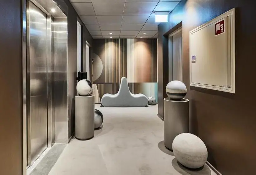 ホテル Kirk Suites
