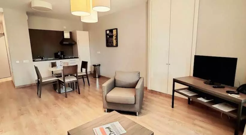 Hotelli Le Château Des Plans