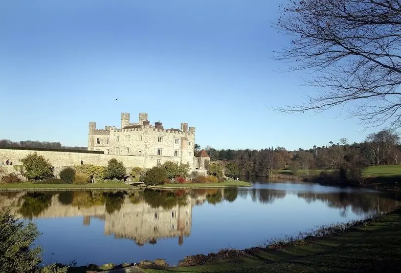 Hotelli Maidens Tower B&b