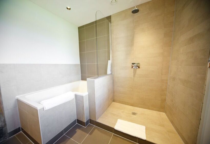 בית מלון כפרי Maidens Tower B&b