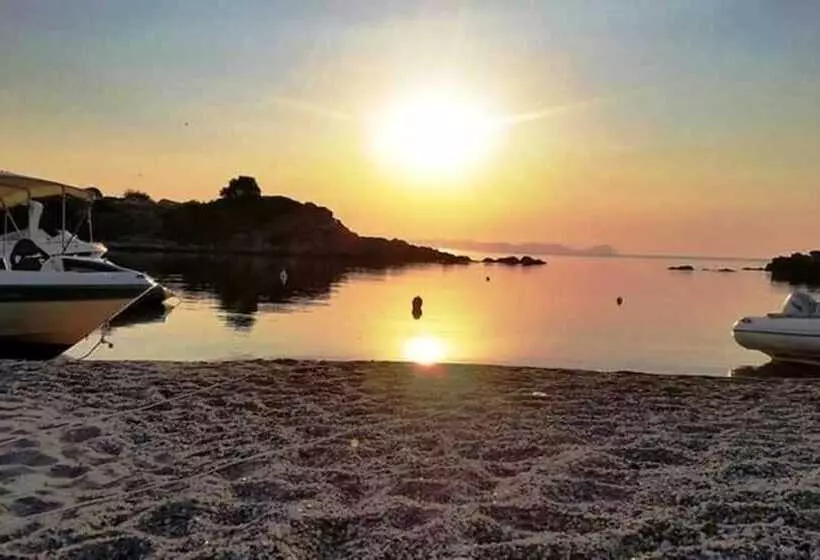ホテル Paliouri Luxury Bungalows