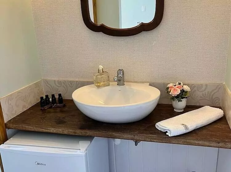 Hotelli Paty's Garden