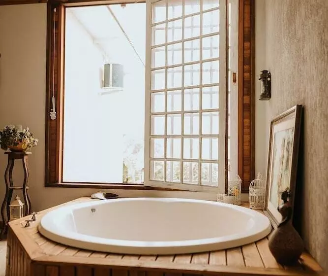 Hotelli Paty's Garden