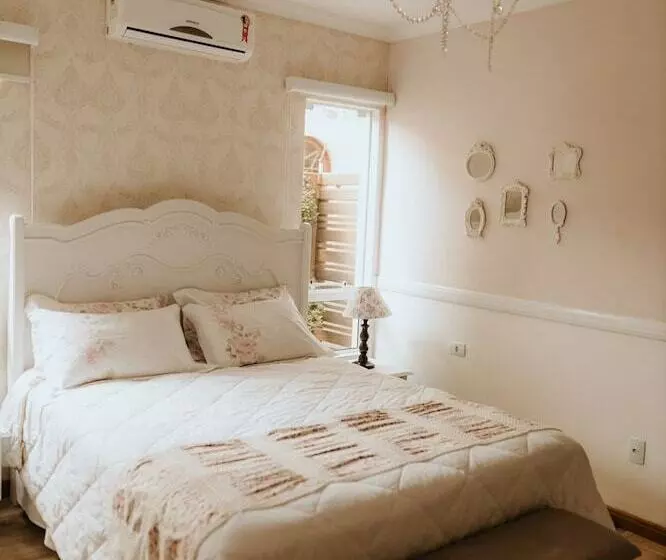 Hotelli Paty's Garden