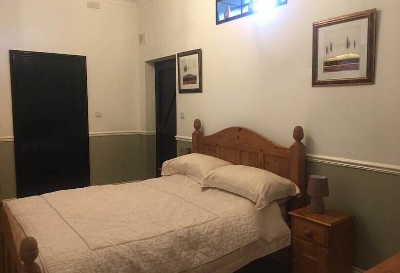 乡村酒店  Suffolk Retreats For Up To 24 Guests With Hot Tub