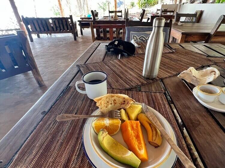 酒店 Sazani Beach Lodge