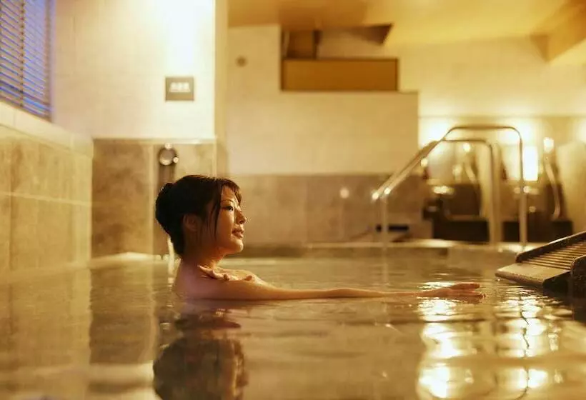 Hotelli Tenseien Odawara Station Annex