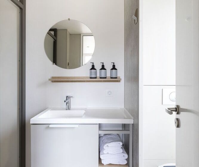 בית מלון כפרי Wecamp Pirineos