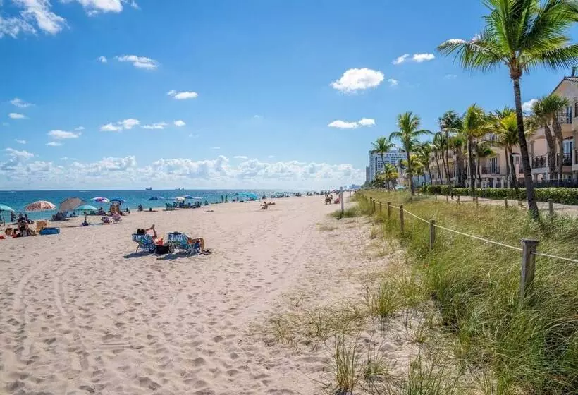 Kasa Mariposa Fort Lauderdale