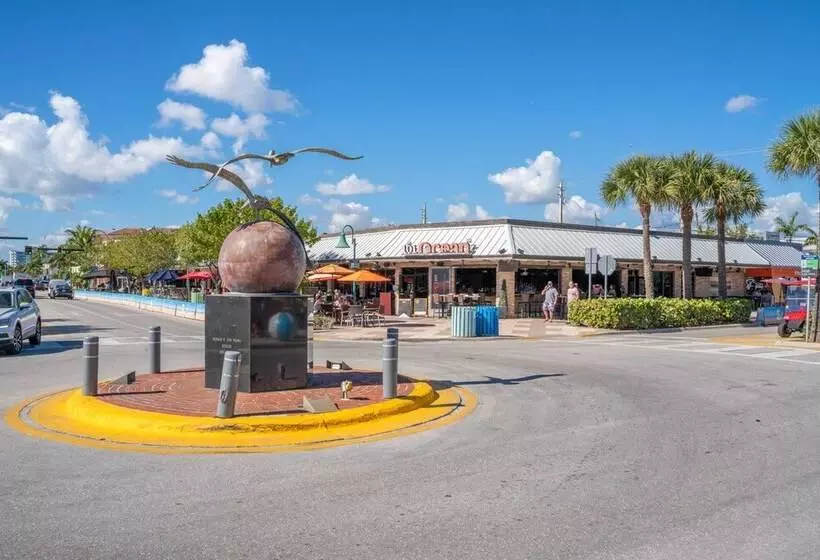 Kasa Mariposa Fort Lauderdale