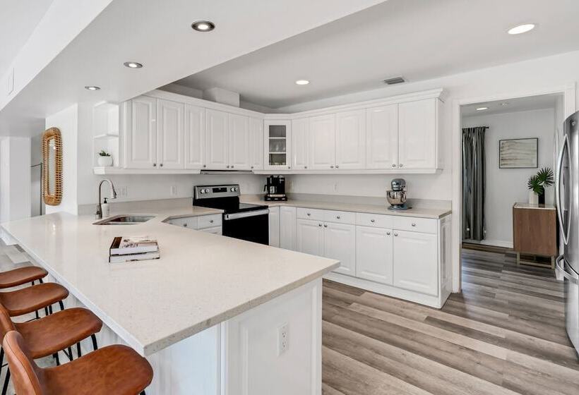 Kasa Mariposa Fort Lauderdale