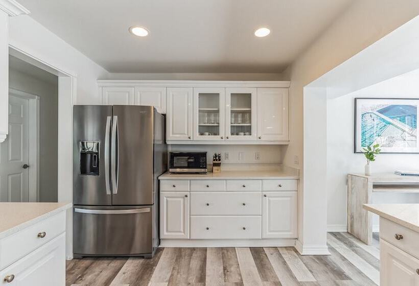 Kasa Mariposa Fort Lauderdale