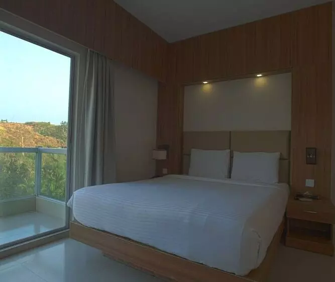 Neeshorgo Hotel And Resort Ltd