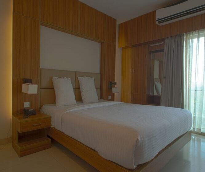 Neeshorgo Hotel And Resort Ltd