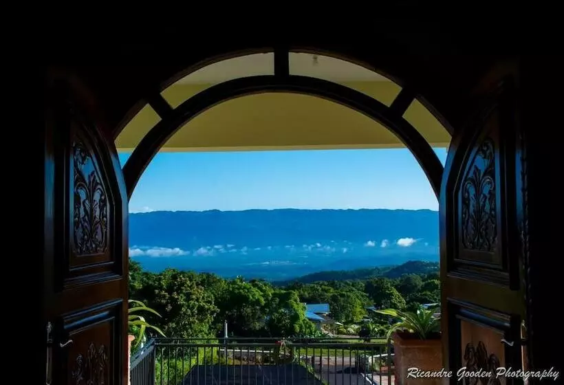 پانسیون Allenview Guesthouse