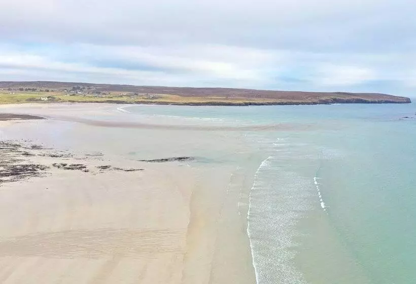 Majatalo Broad Bay House