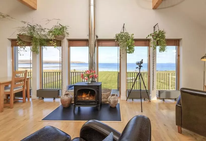 Majatalo Broad Bay House