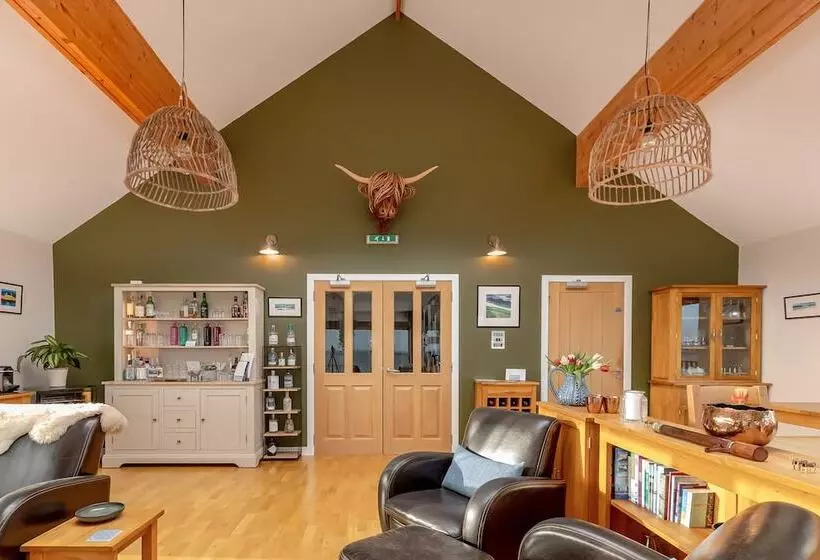 Majatalo Broad Bay House